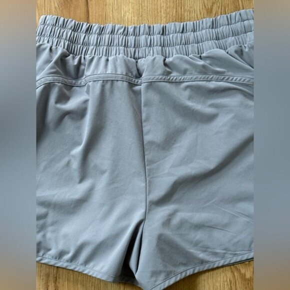 Beyond Yoga Women’s Lined Shorts Gray Size Medium Drawstring Stretch Waistband - Picture 7 of 7